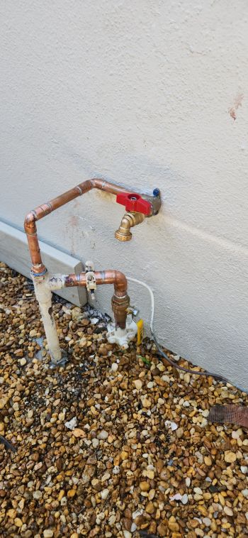 Rose Plumbing Services Inc Cleans Clogged Drains